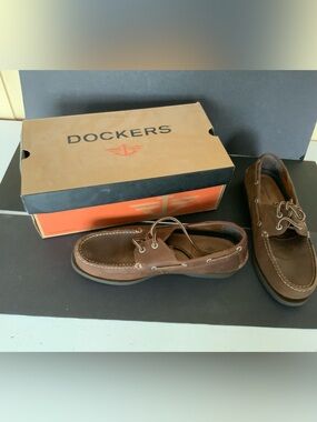Dockers Vargas Leather Boat Shoes, 9 1/2 Wide, New in Box
